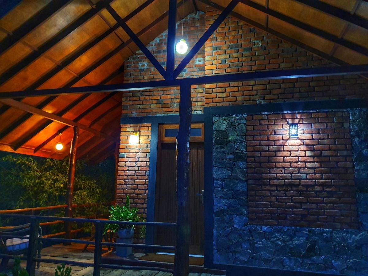 Saji-Sami Hotel Anuradhapura Exterior photo